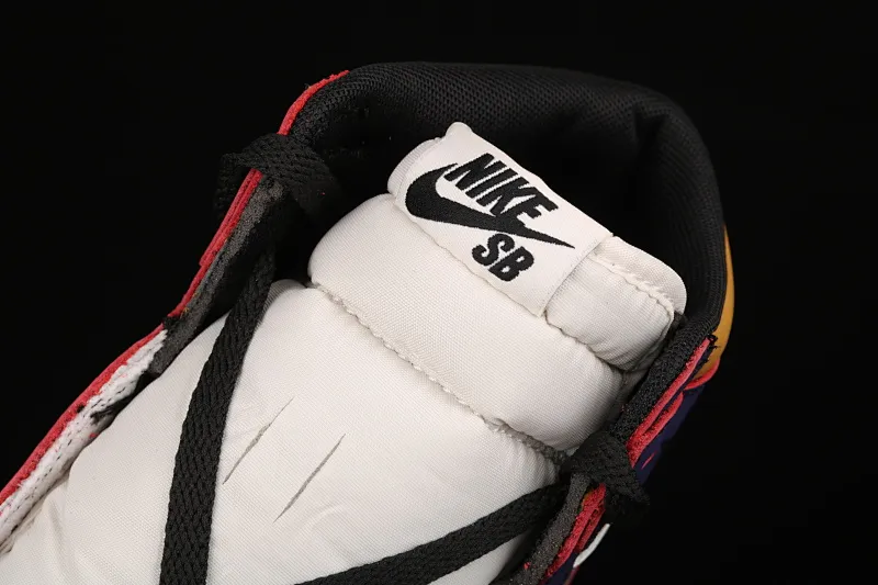 All categories Air Jordan Jordan series basketball shoes Air Jordan 1 High Air Jordan 1 Retro High OG x Nike SB AJ1 cooperation model white purple gold CD6578-507